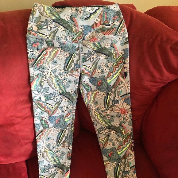 VICTORIA SPORT SPRING LEGGINGS - Picture 4 of 4